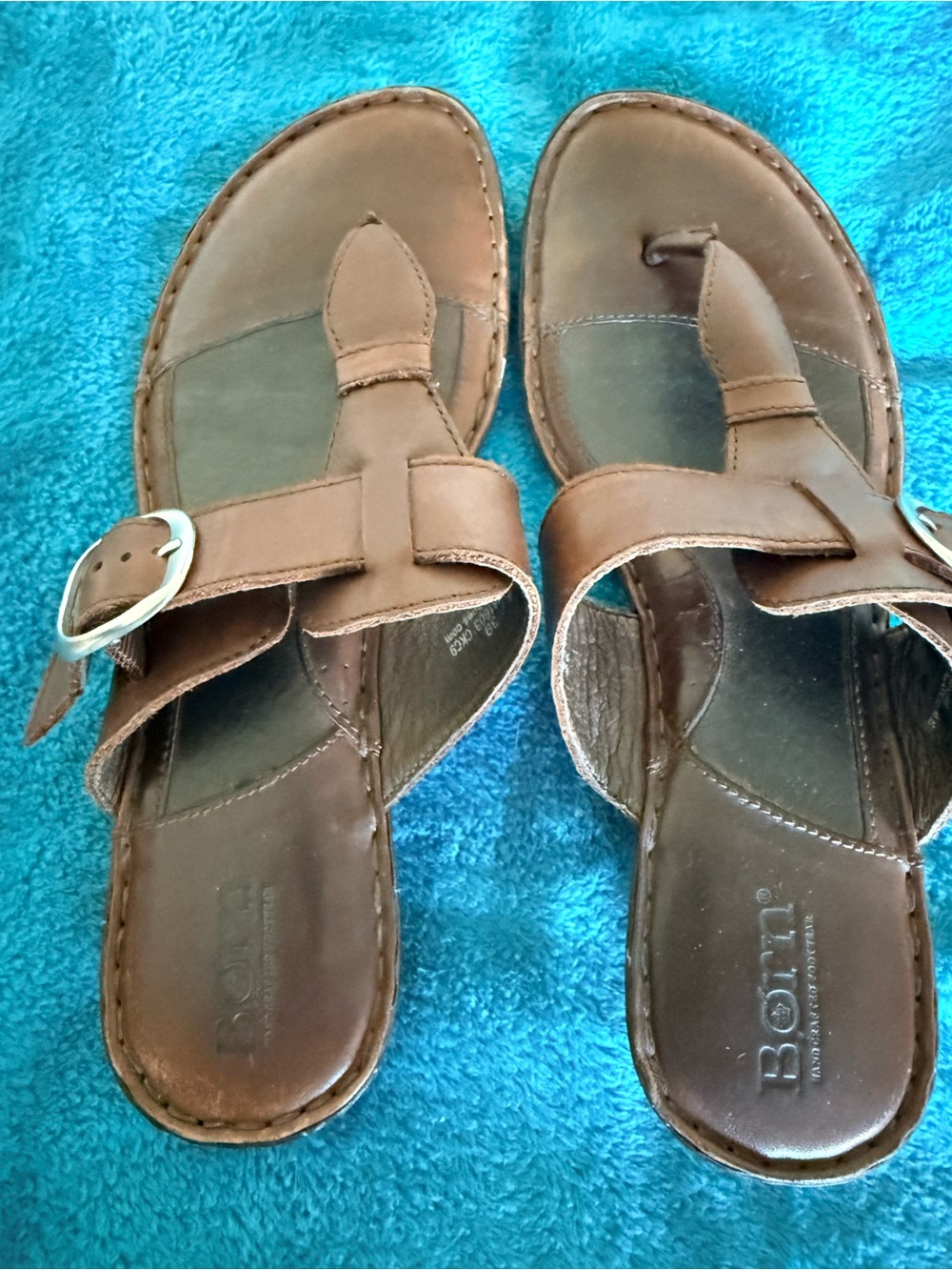 Born Women's Brown Leather Buckle Thong Sandals